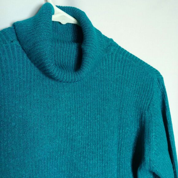 DG2 by Diane Gilman Ribbed Turtleneck Acrylic Knit Blouse Metallic Dtail NWT Med - Picture 2 of 6